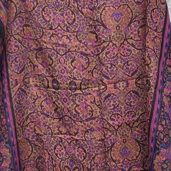 Vintage Woven Polyester Floral Scrollwork Geometric Inspired Fashion Scarf - Picture 2 of 5